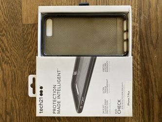 Black Tech 21 Evo Check IPhone case for IPhone 6,7, and 8 Plus.