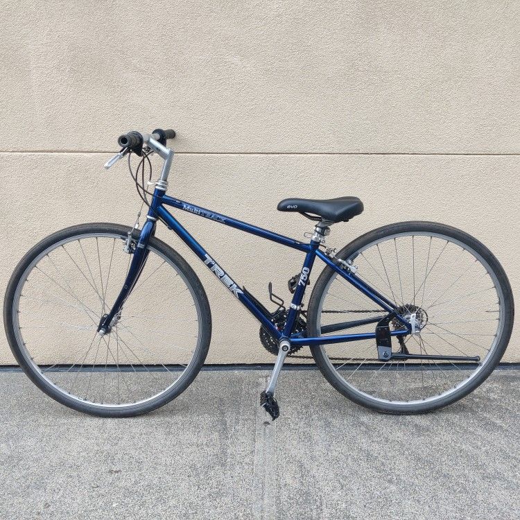 Trek 28" 700c 21-Speed Hybrid Commuter/Road Bike - Light Low 12" Frame - Easy Grip Shift - TUNED - Specialized Stand (MSRP $420)
