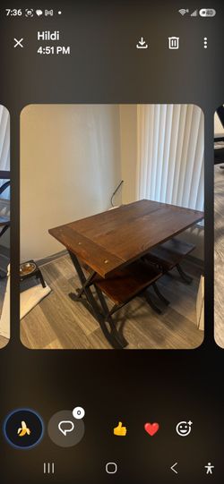 Signature Design by Ashley Freimore 5-Piece Dining Set (Table & 4 Stools)