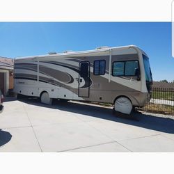 2005 Fleetwood Southwind 32V RV
