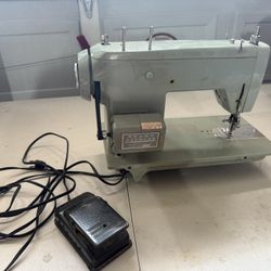 Vintage Sears Kenmore Sewing Machine 