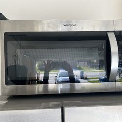 Whirlpool Microwave 