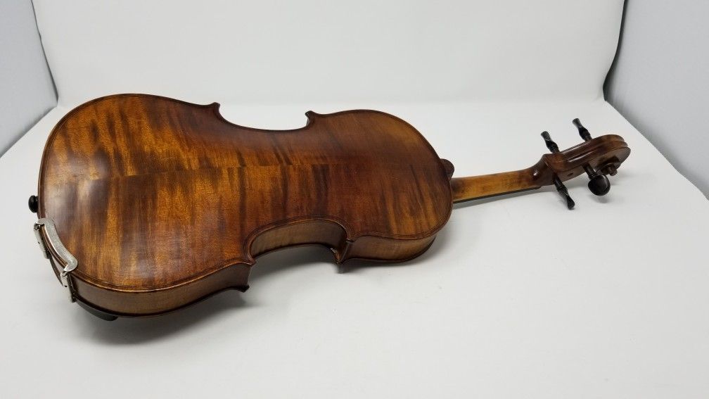 AMATIs FINE INSTRUMENTS AMATI Model VIOLIN 3/4 size #103125 in Excellent condition w/ flame maple back, NO BOW