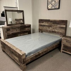 Derekson Gray Panel Bedroom Set