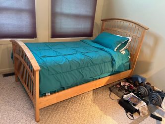Light wood twin bedroom set 5 pc