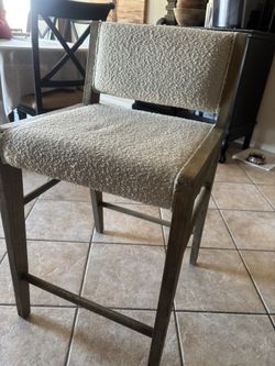 Counter height bar chair