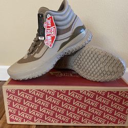 NIB Vans City Hi Rise Mens 9.5