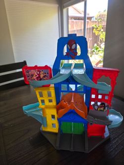 Spiderman toy car ramp