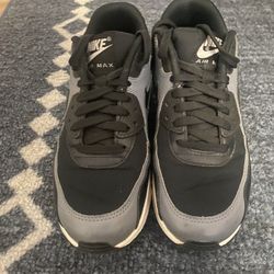 Women’s Black Nike Shoes