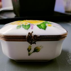 Vintage Limoges Porcelain Box