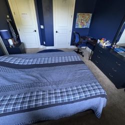 Bedroom Furniture Excellent Condition