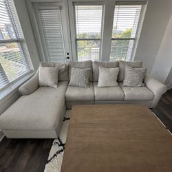 🔥 Must Sell by 10/22! Ashley Sectional Sofa w/ Chaise — $800 OBO (Delivery Option) 