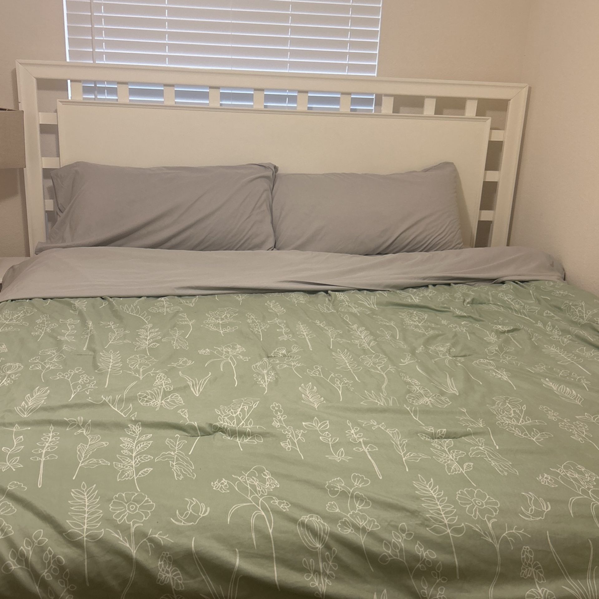 King Bed, Mattress, Box spring