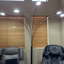 Lamp 7’ Tall Led 5