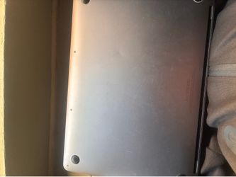 MacBook Pro 13-inch 2017 – Works Perfectly – 8GB RAM – 128GB