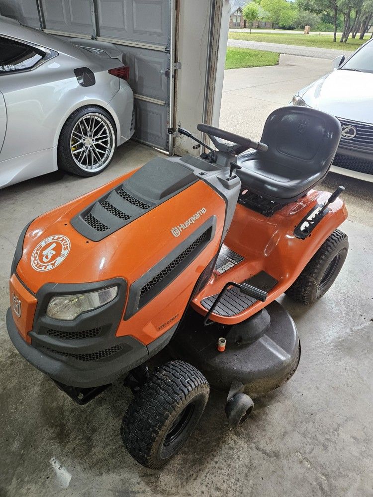 Husqvarna Yth22v46 Mower for Sale in North, TX OfferUp