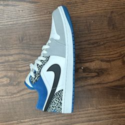 Air Jordan 1 Low se true Blue 