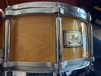 Pearl Free-Floating Maple Pro Snare / Die Cast Hoops Mint Condition / Collectors Edition