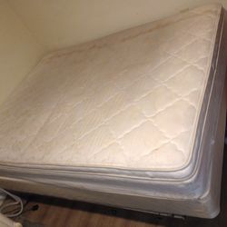 Pillow Top Mattress & Box Spring Queen