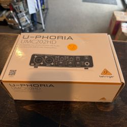 Behringer U-Phoria Audiophile - UMC202HD, Brand New