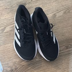 Brand New Adidas Running Shoe Women Size 7 