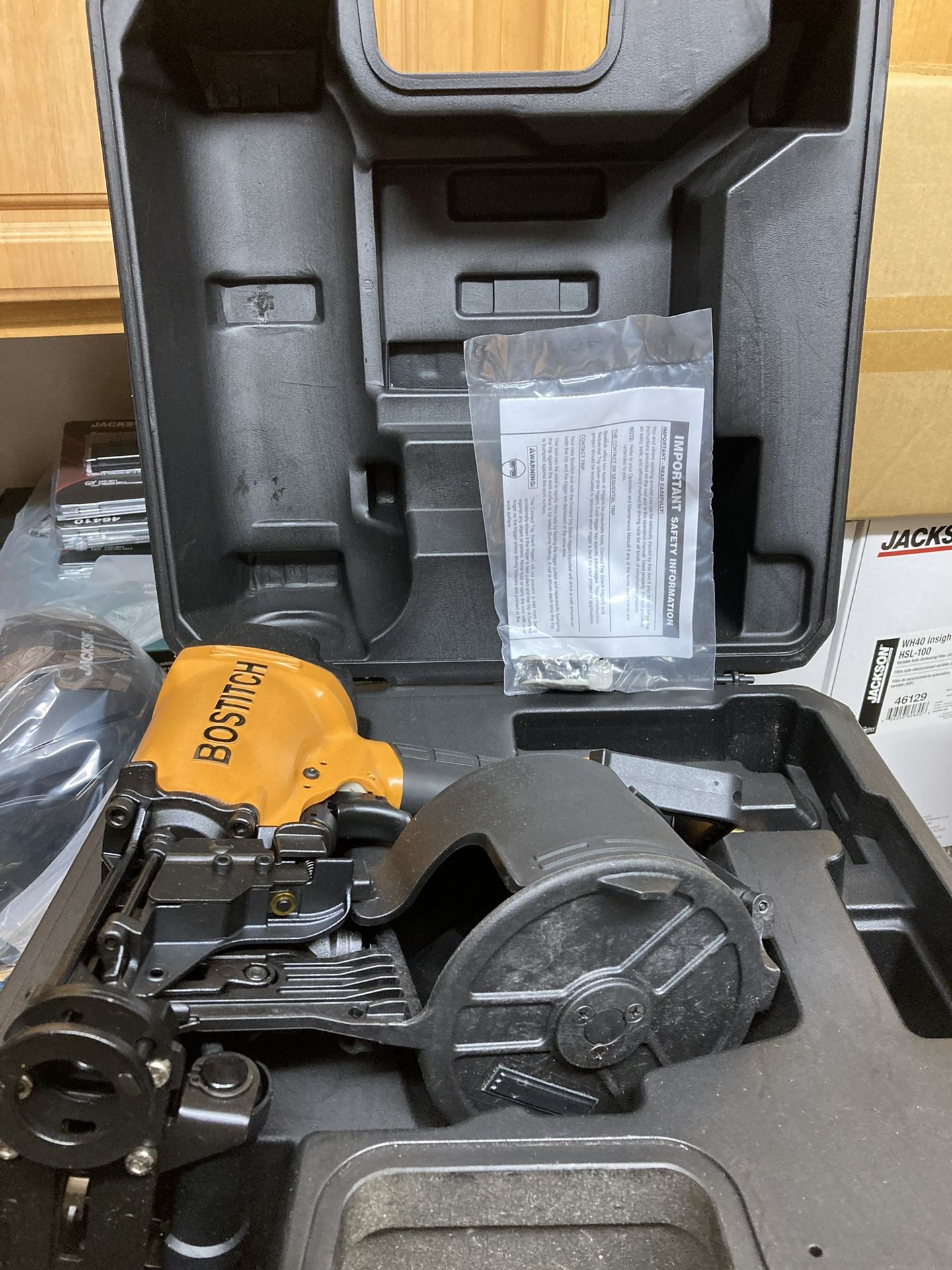Bostitch Cap Nailer Model N66BC