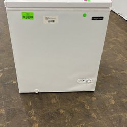 Magic Chef HMCF7W4 7.0 cu. ft. Chest Freezer 6E