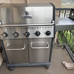 Baron 490 BBQ Propane Grill