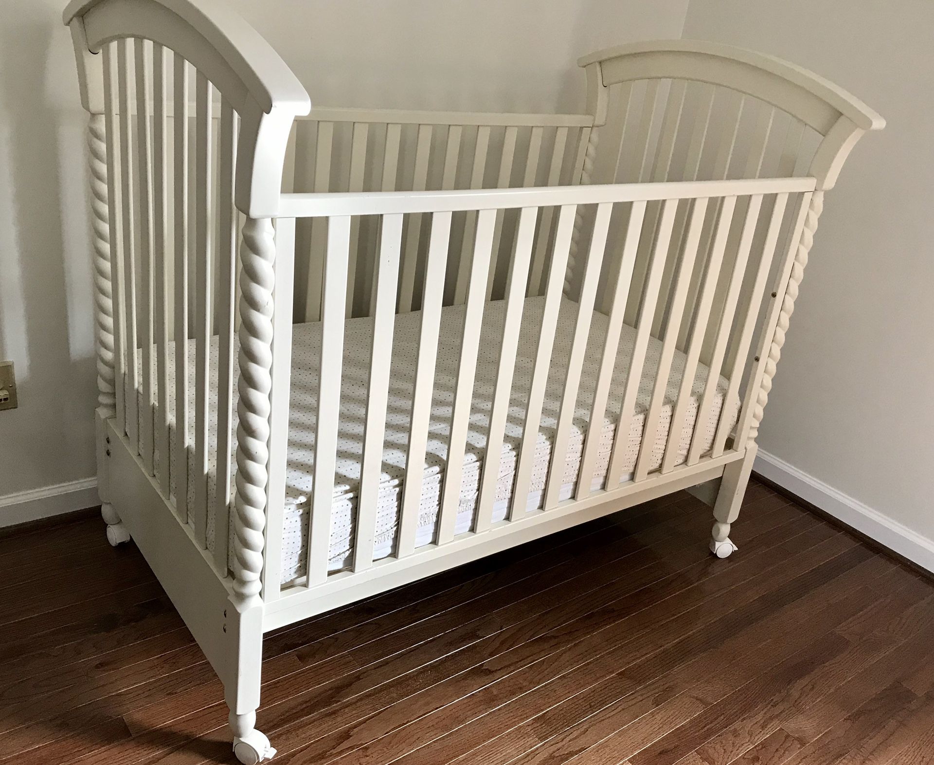 Excellent Baby Crib Mattress and Cover includ