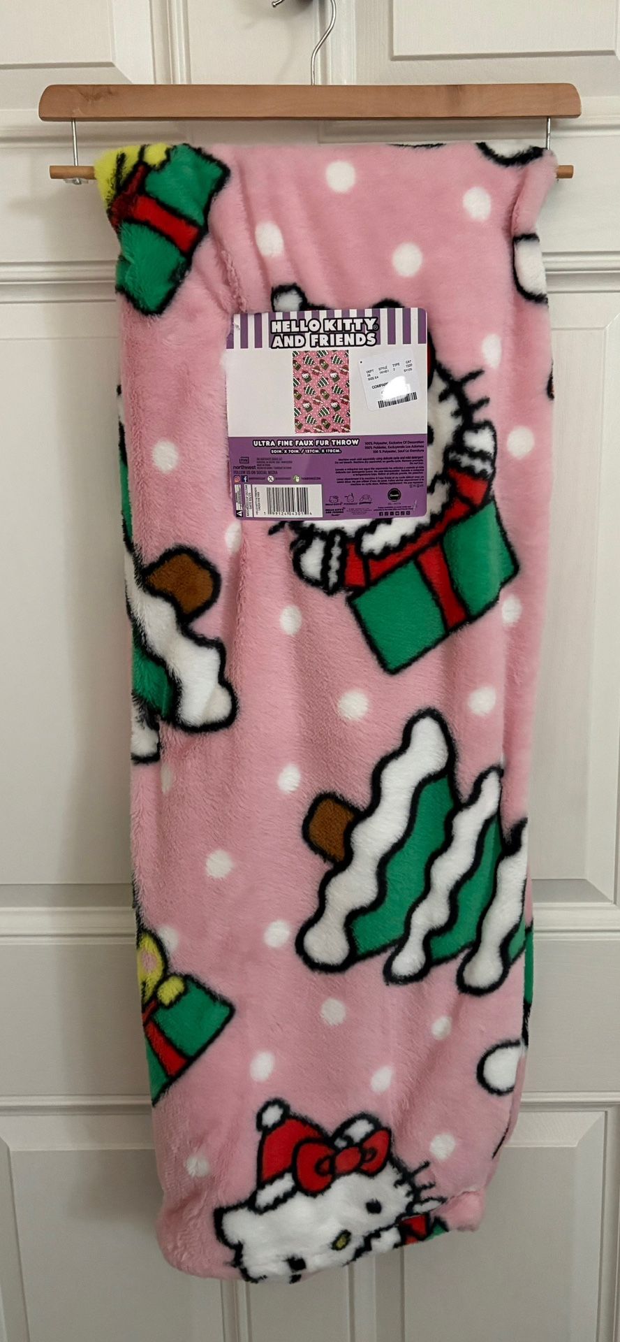 Hello Kitty and Friends Christmas Blanket
