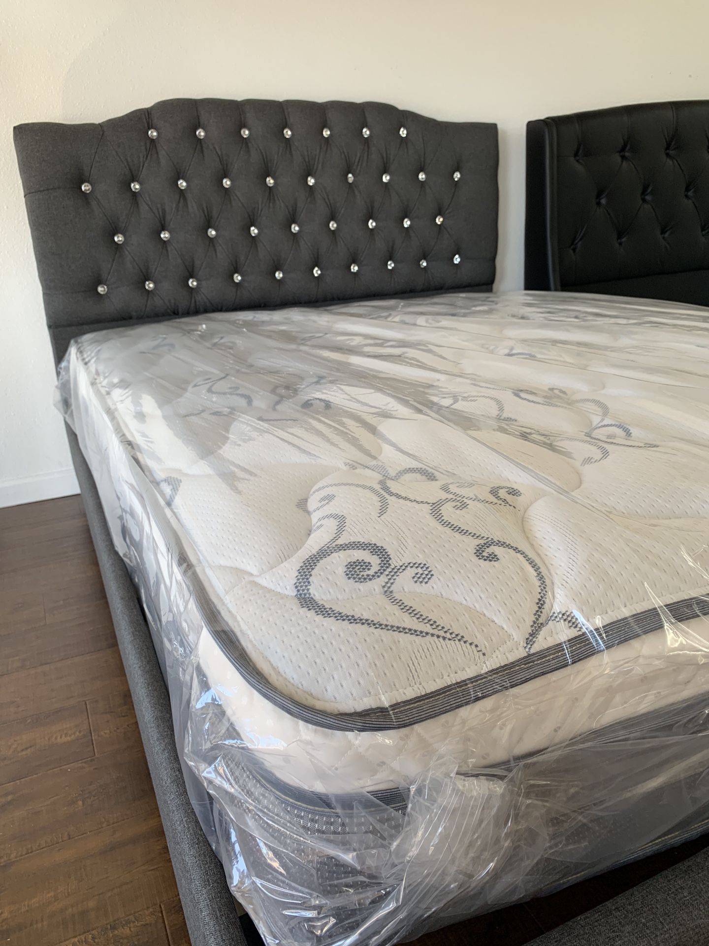 BRAND NEW QUEEN BED FOR ONLY $300 MATTRESS INCLUDED 💥 $20 DELIVERY 💥NO SET UP💥 • We do not assemble • Brand new in box • Hardware & instructions i