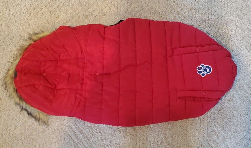 Canada Pooch Dog Coat NEW 24 Inches