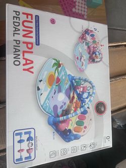Fun Play Baby Pedal Piano Activity Mat