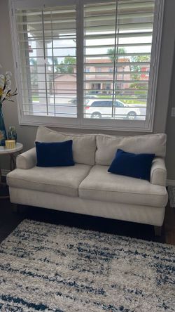 Ivory love seat & sofa set