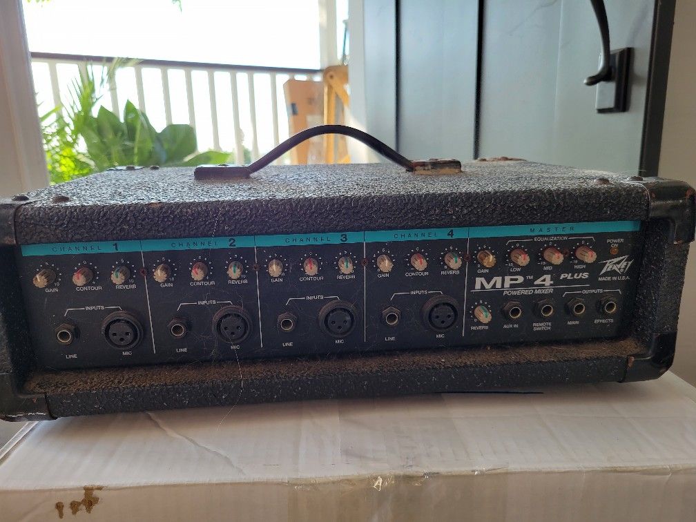 Peavey MP4 Powered Mixer