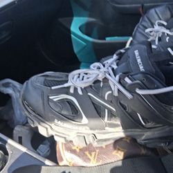 Balenciaga Runners (US 12)