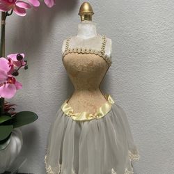 Dress Maker Decorations 