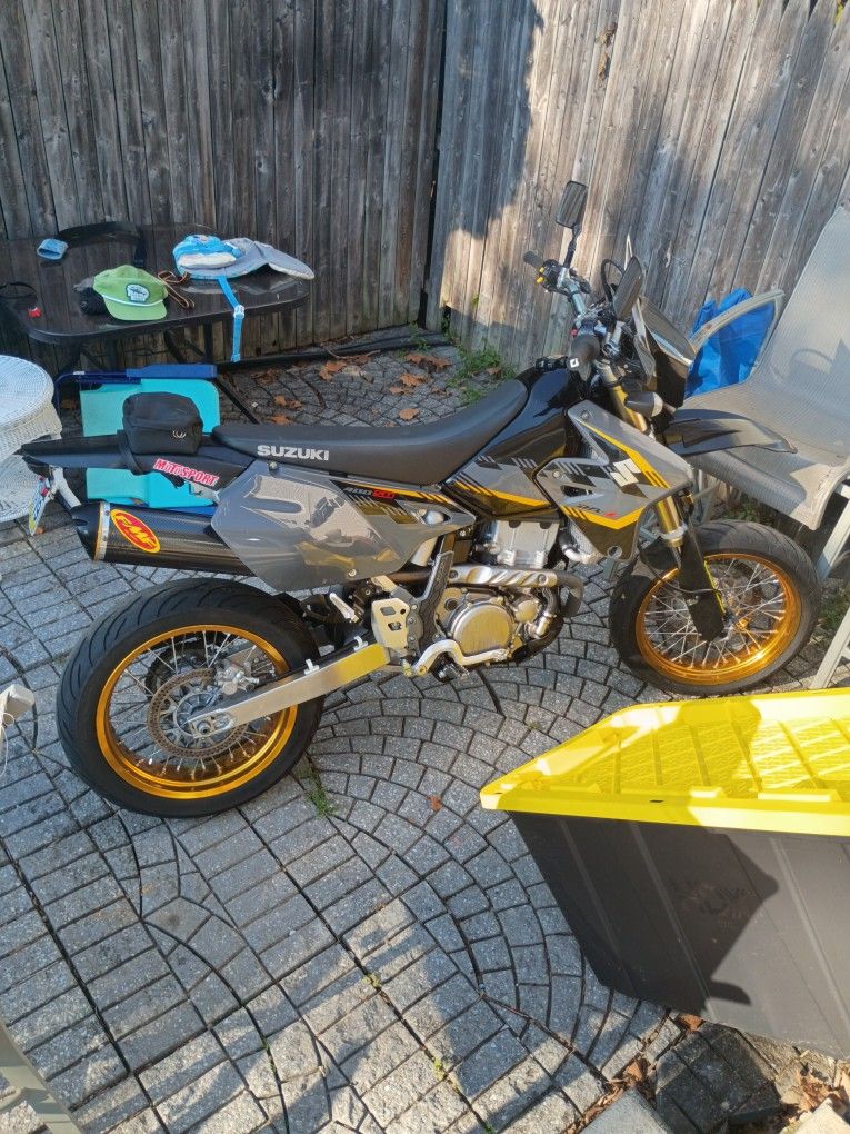 2016 Suzuki DRZ400SM