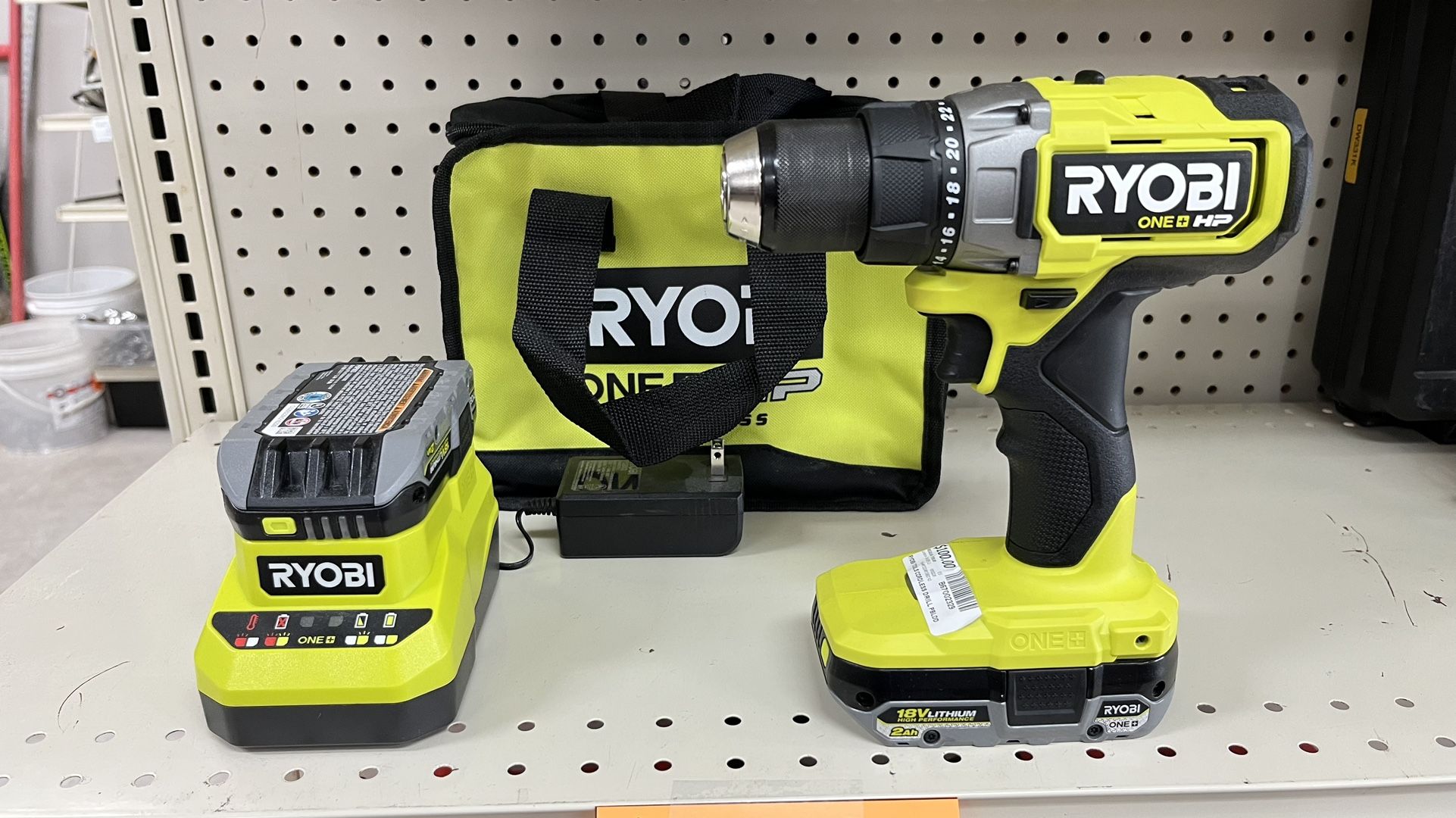 Ryobi Drill 2 batteries
