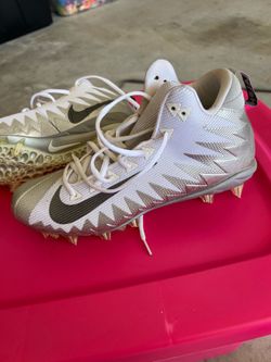 Football cleats