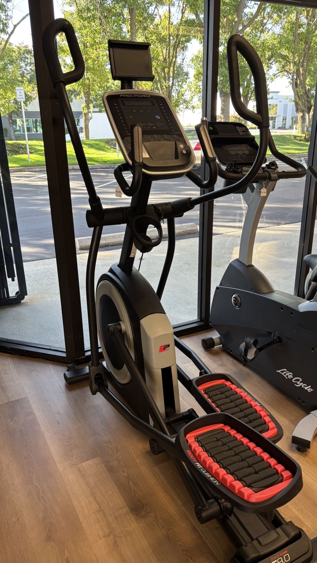 ProForm Coachlink E9.0 Elliptical NEW