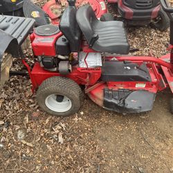SNAPPER RIDING LAWNMOWER 