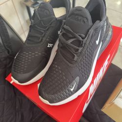 Nike Air Max 270 