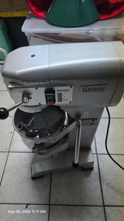 10 Qt mixer