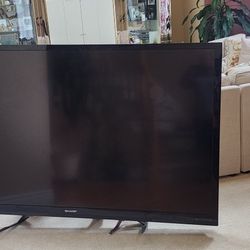 Sharp AQUOS 80 inch Tv