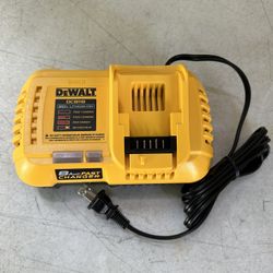 20V MAX Lithium-Ion Fan Cooled Fast Battery Charger