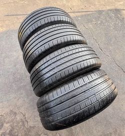 225/50/18 pirelli vendo un set de llantas usadas excelente condiciones de vida las 4 ✅🤩I am selling a set of used tires, all 4 in excellent living co