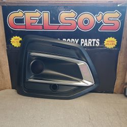 21 25 Audi Q5 SQ5 RH Fr.bumper Lower Cover Grille w/chrome OEM. 