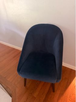 Cute blue velvet accent chair