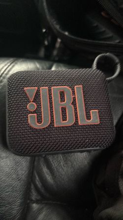JBL Portable Bluetooth Speaker go 4